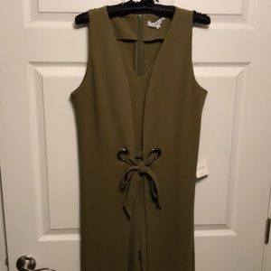 NWT SUMMER OLIVE LOVELY JUMPSUIT